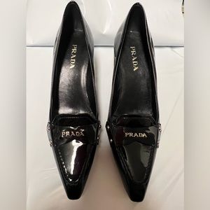 PRADA PATENT LEATHER PUMP